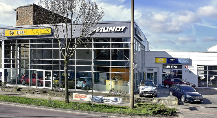 Galeriebild zu Außenansicht mit Hof-7